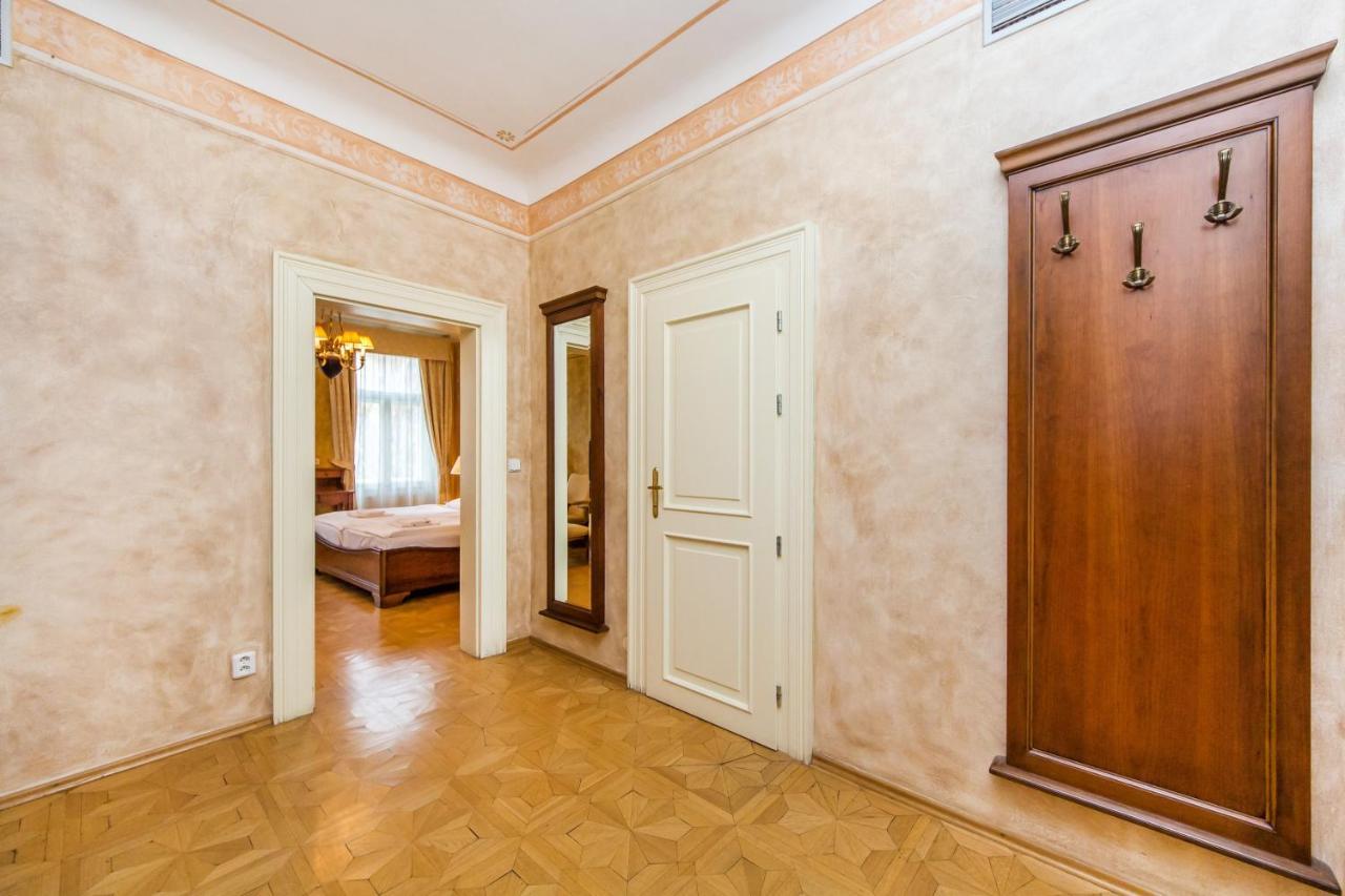 Hotell U Jezulatka 4*