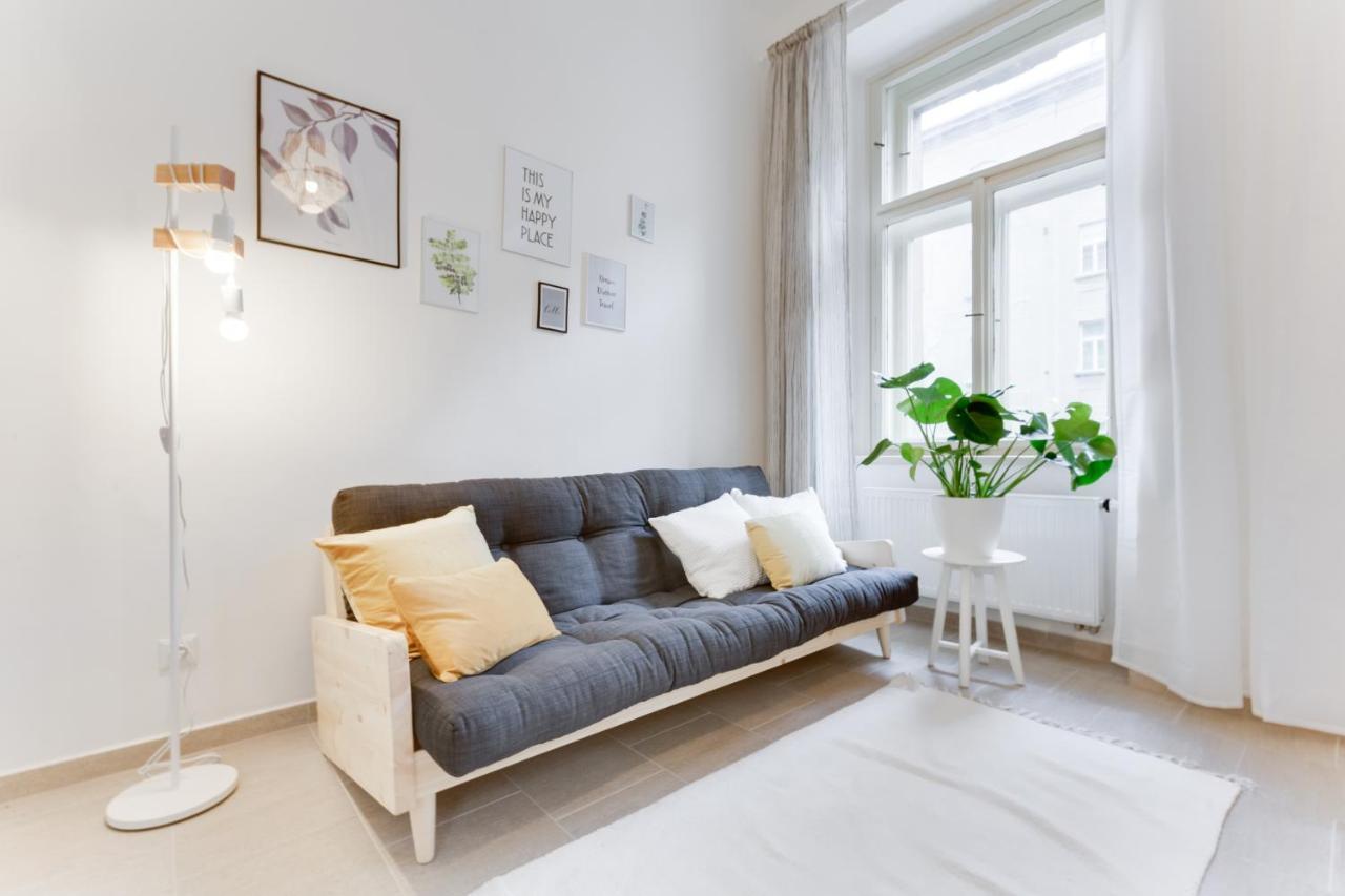 Aparthotel L.i.a S.r.o