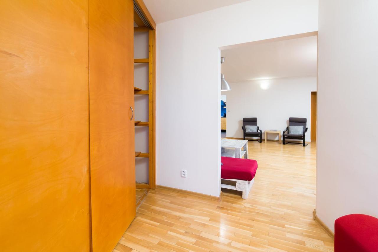 Apartment Elen'S Apartments Prague - Free Garage Parking