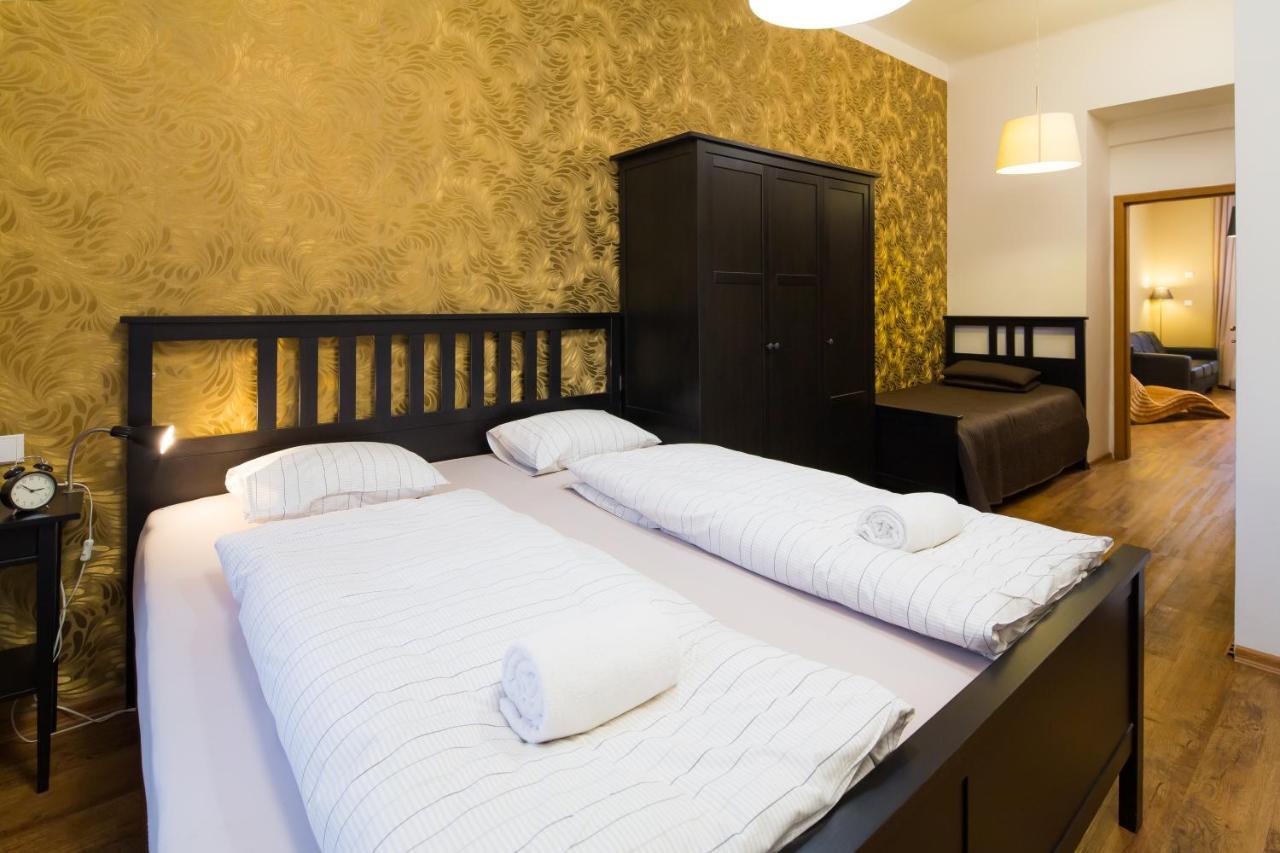 Elen'S Apartments Prague - Free Garage Parking Prag