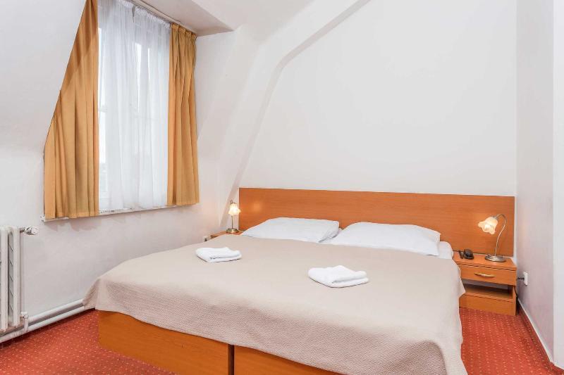 Centre Hotel 3*