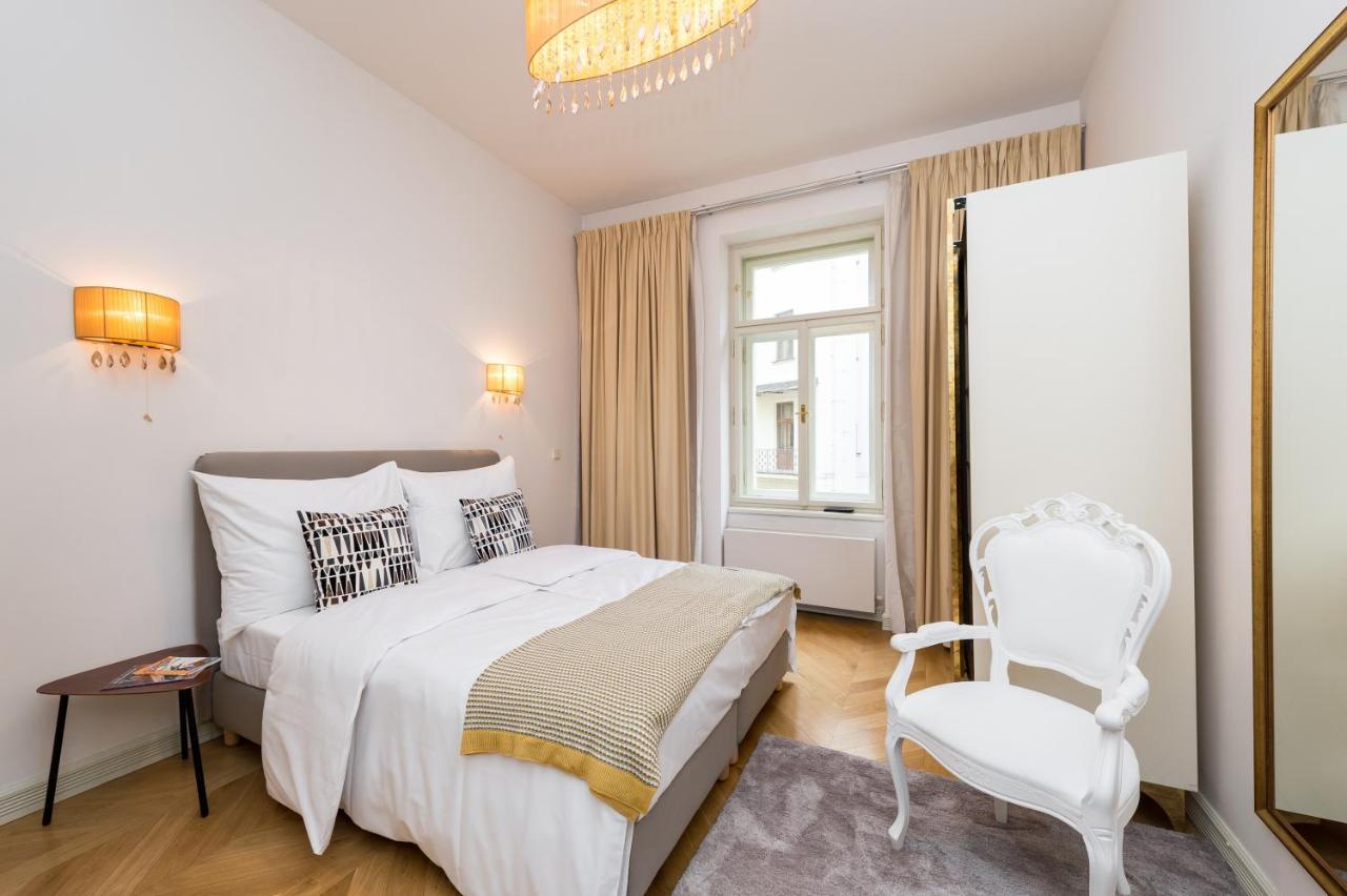 Empirent Design * Prag