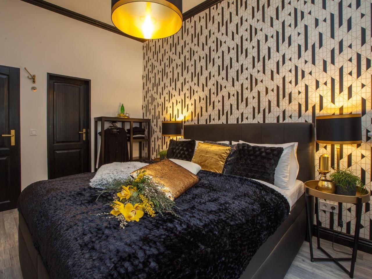 Hotel Golden