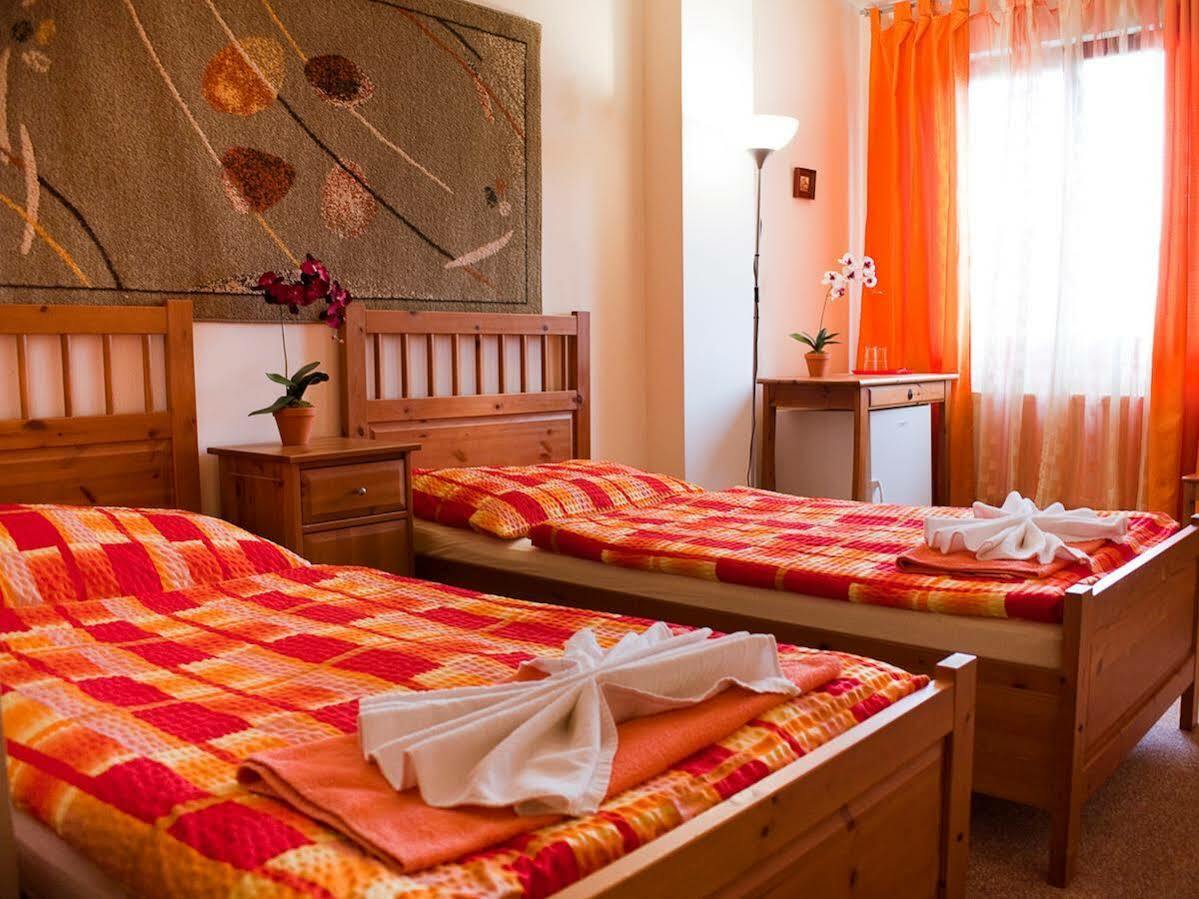 Europa Bed & Breakfast 3*