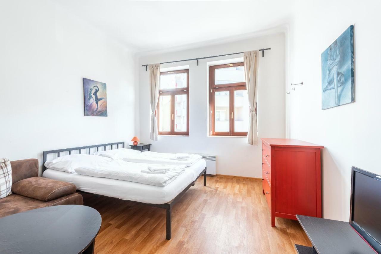 Apartment Family 6 *