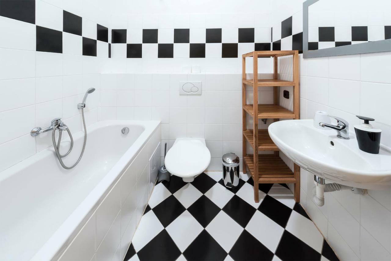 Apartment Family 6 *