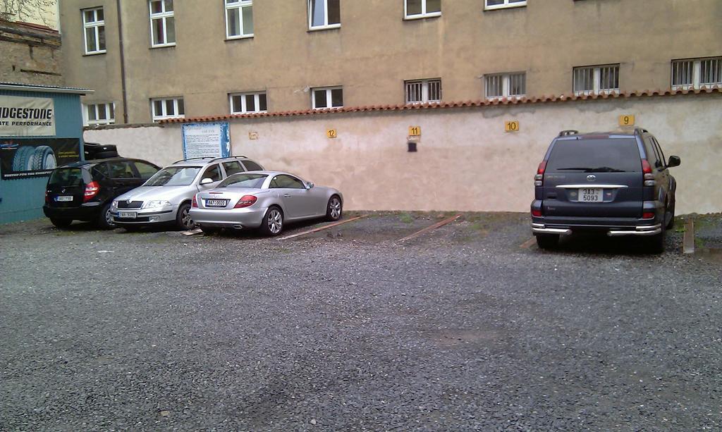 & Royal Standard Hotel Prag
