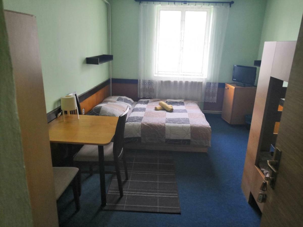 Hostel Damiell *