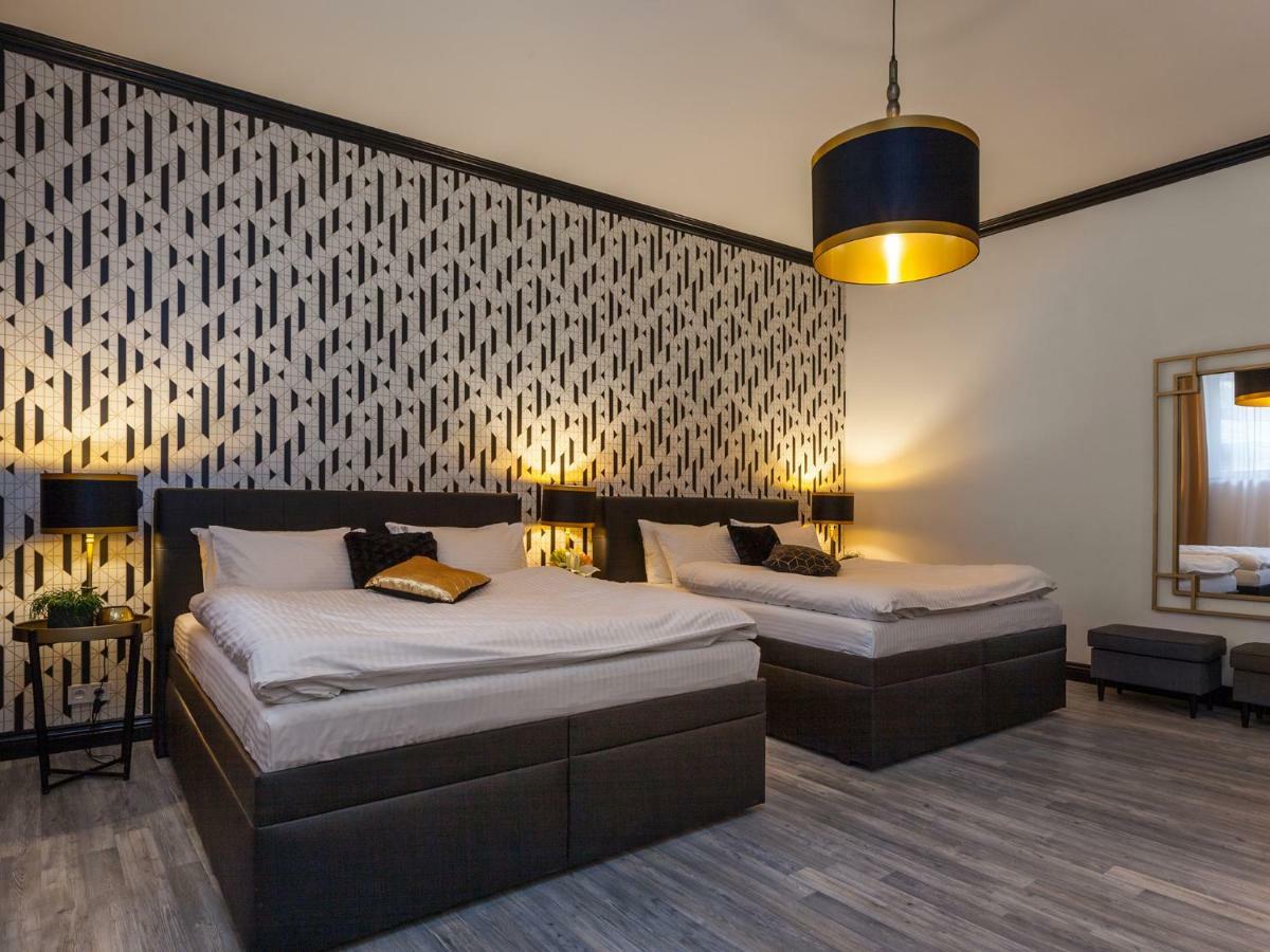 Golden 4* Prag