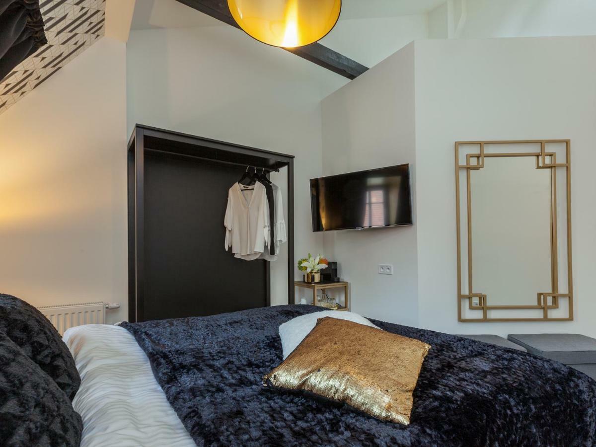 Golden Hotel