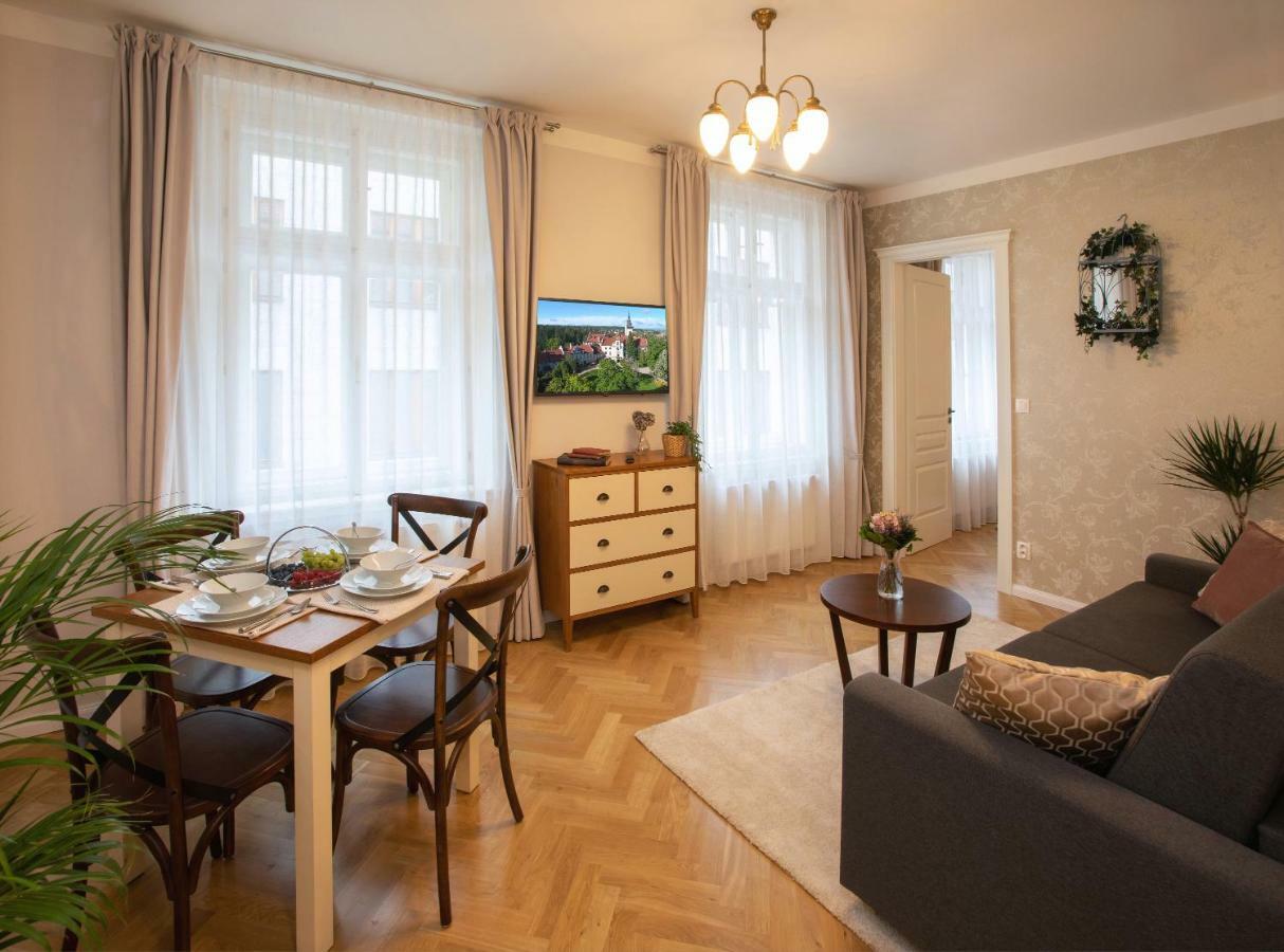Seno6 * Prag