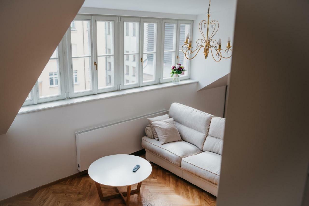 High Heaven Apartment *