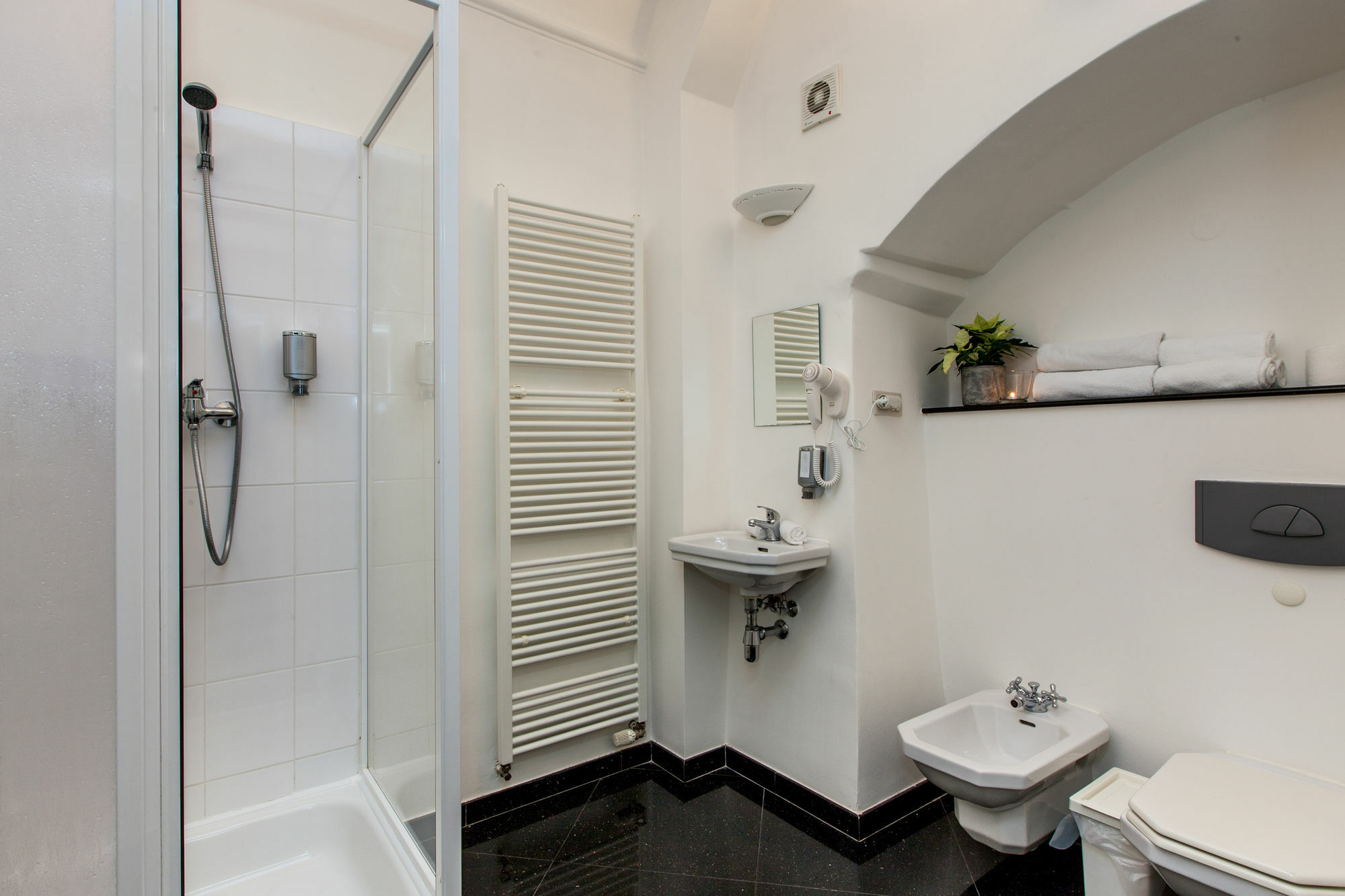 Hotel Black Star 4*