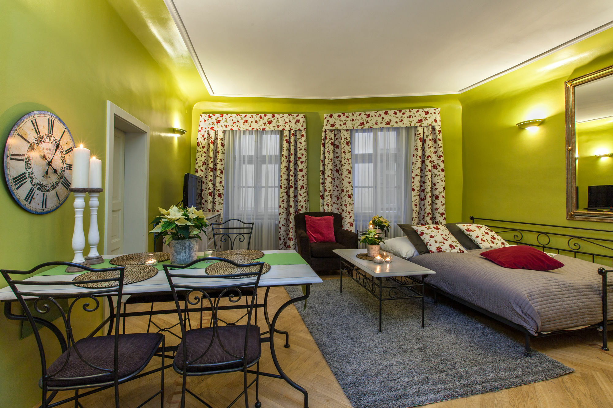 Black Star Hotel