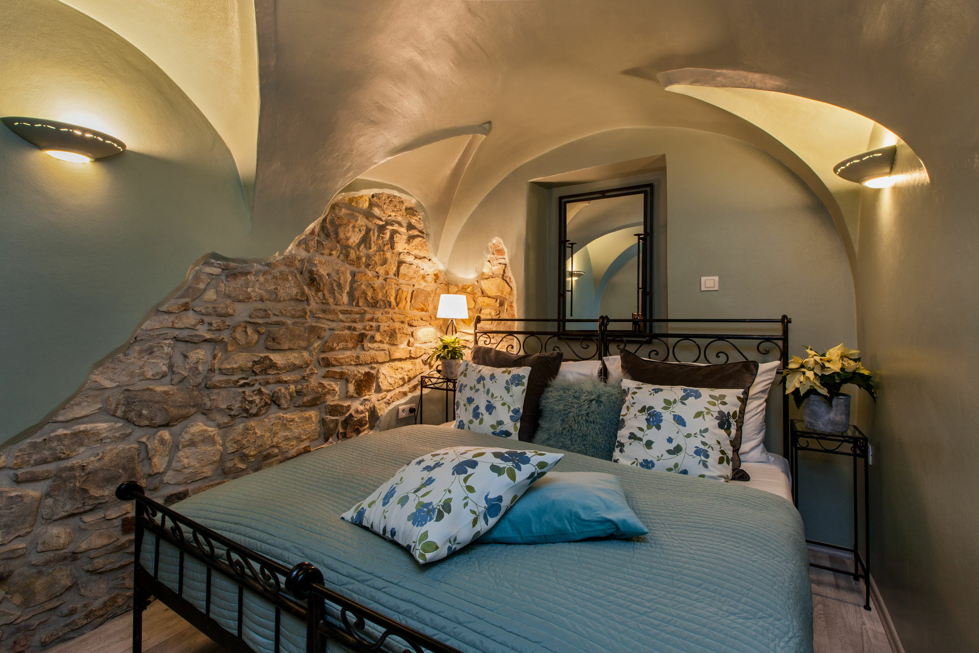 Hotel Black Star 4*