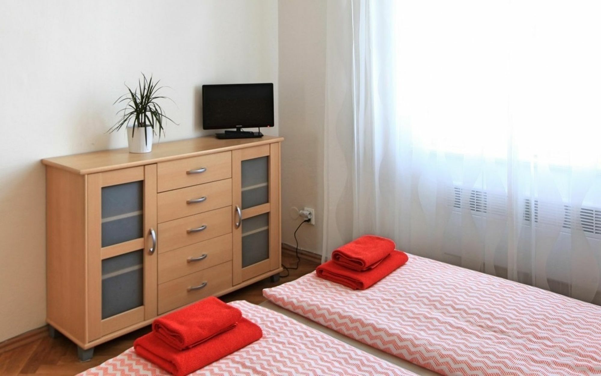 Angel Aparthotel 3*