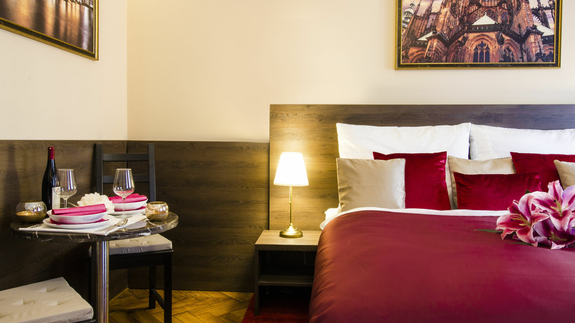 Milada Lägenhetshotell 4*