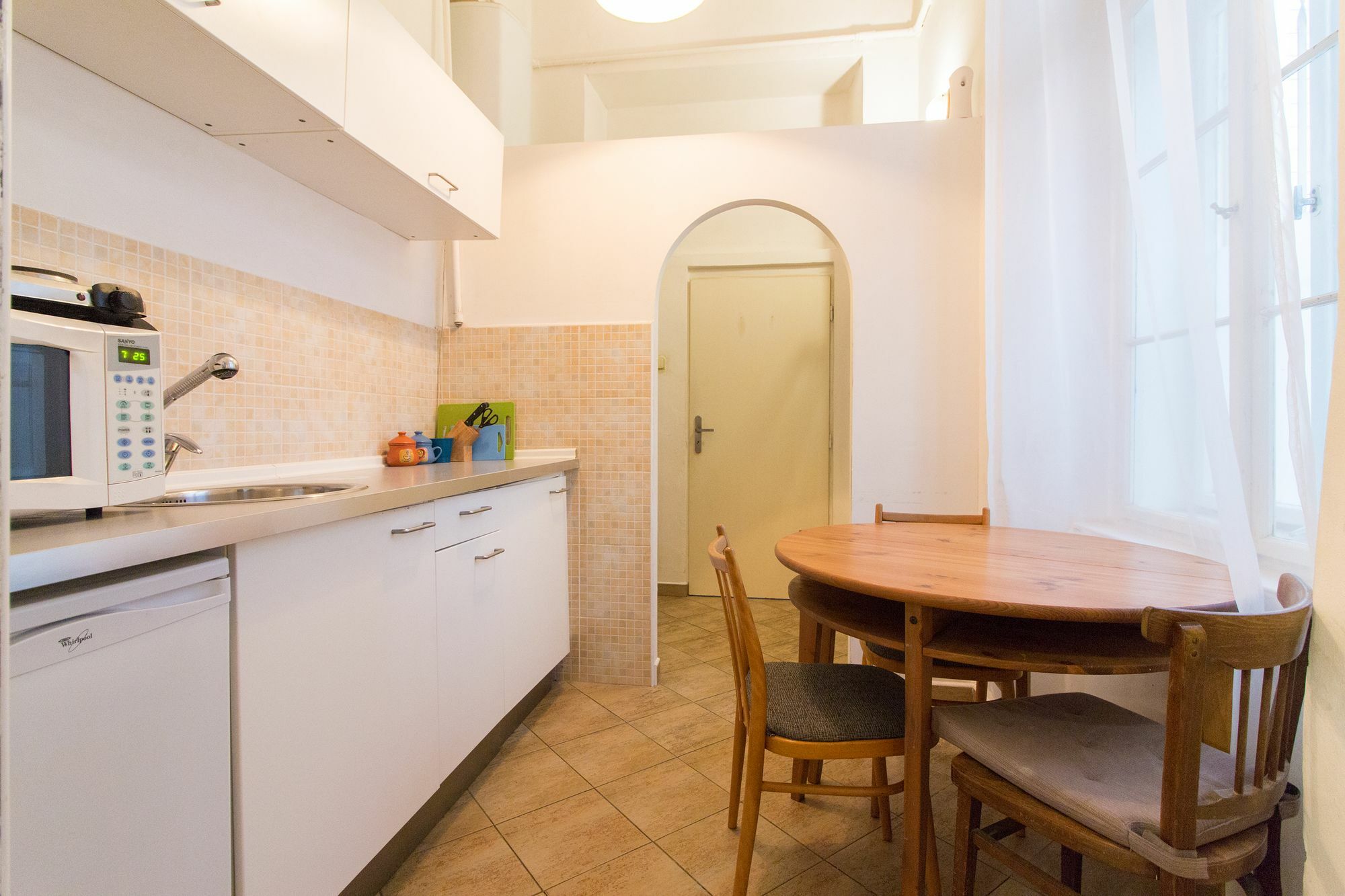 Cosy For 6 Next To The Main Train Station By Easybnb Apartment