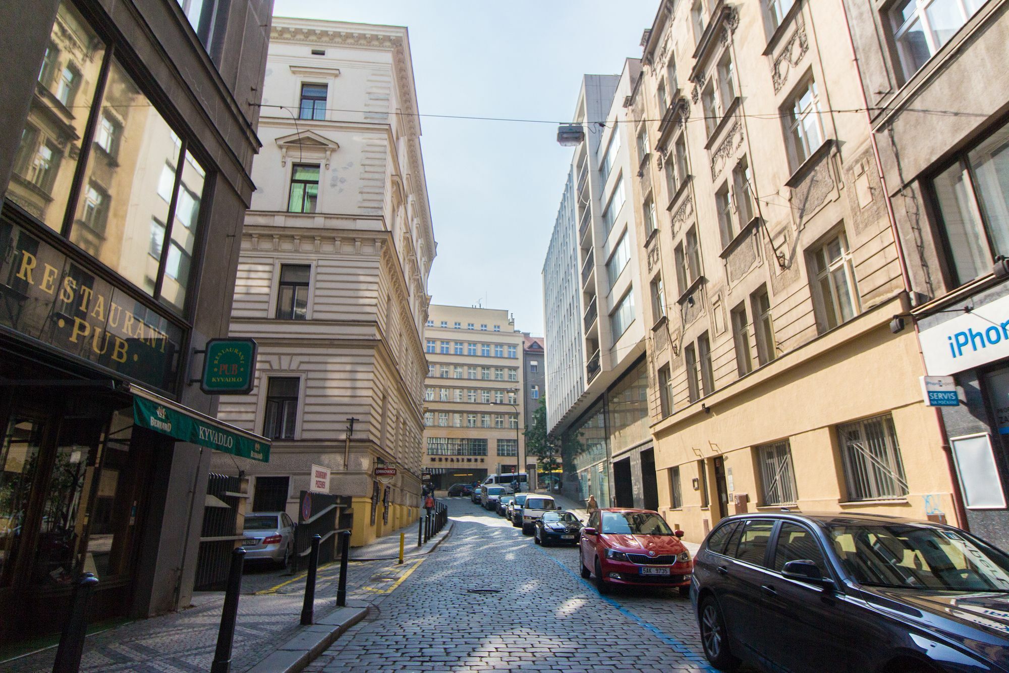 On Wenceslassquare For 6 Apartment Prag