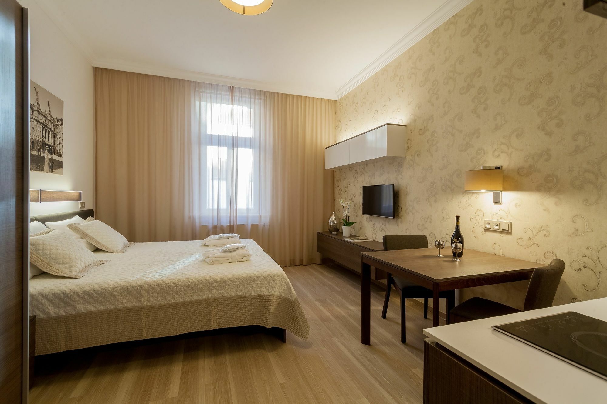 Vinohradsky Dum 4*