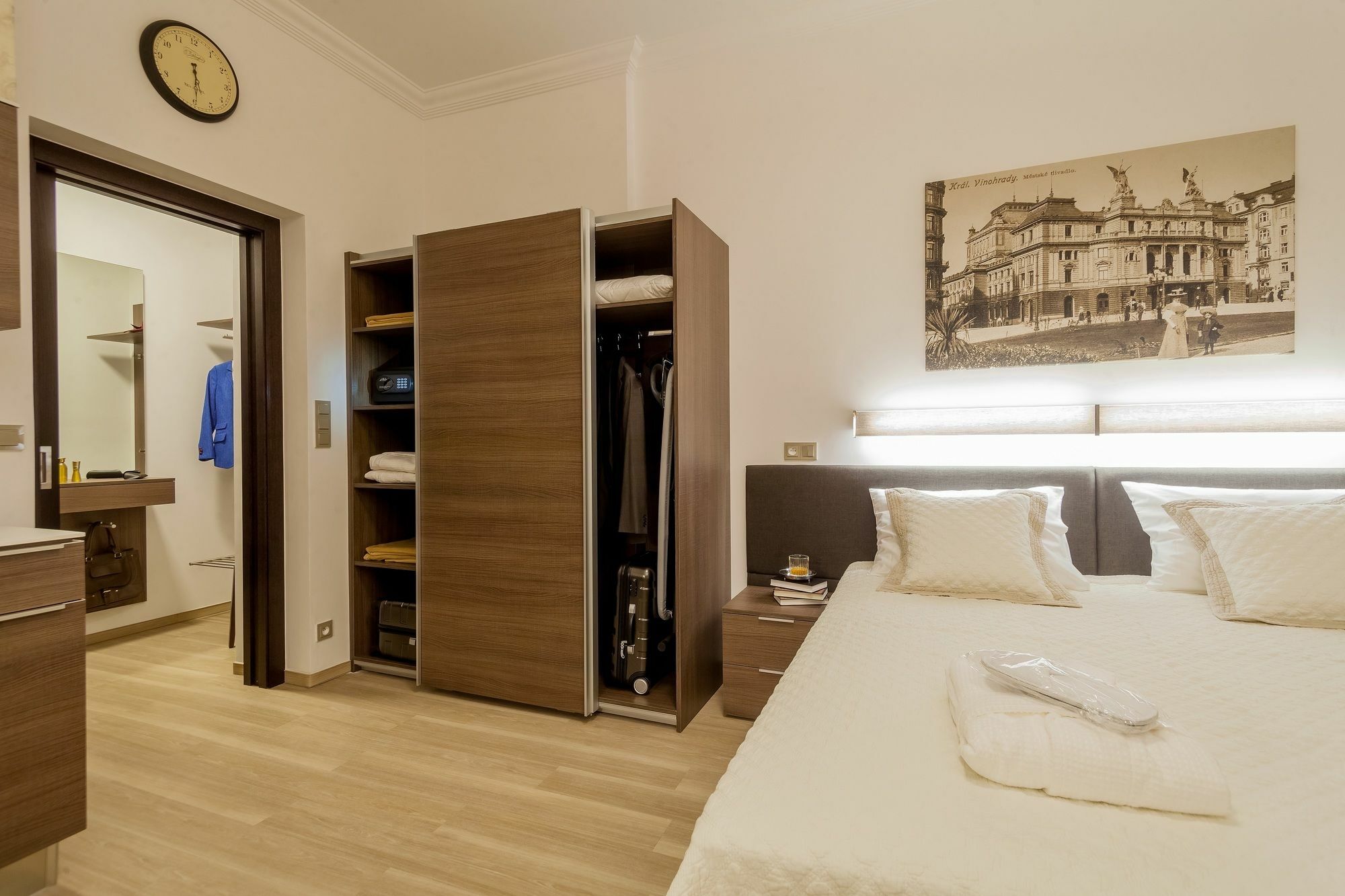 Lägenhetshotell Vinohradsky Dum 4*