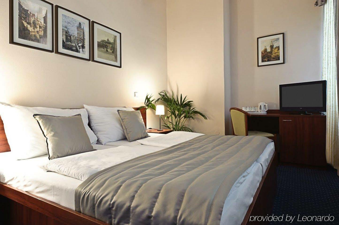Pytloun Kampa Garden Hotell Prag