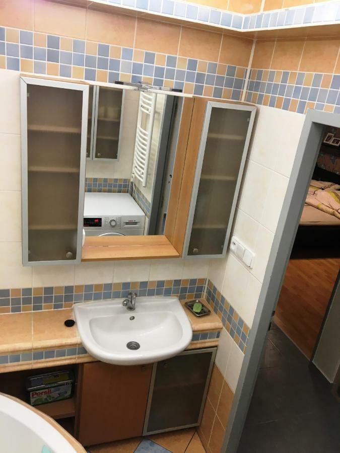 Scirocco - Two Bedroom Lägenhet *