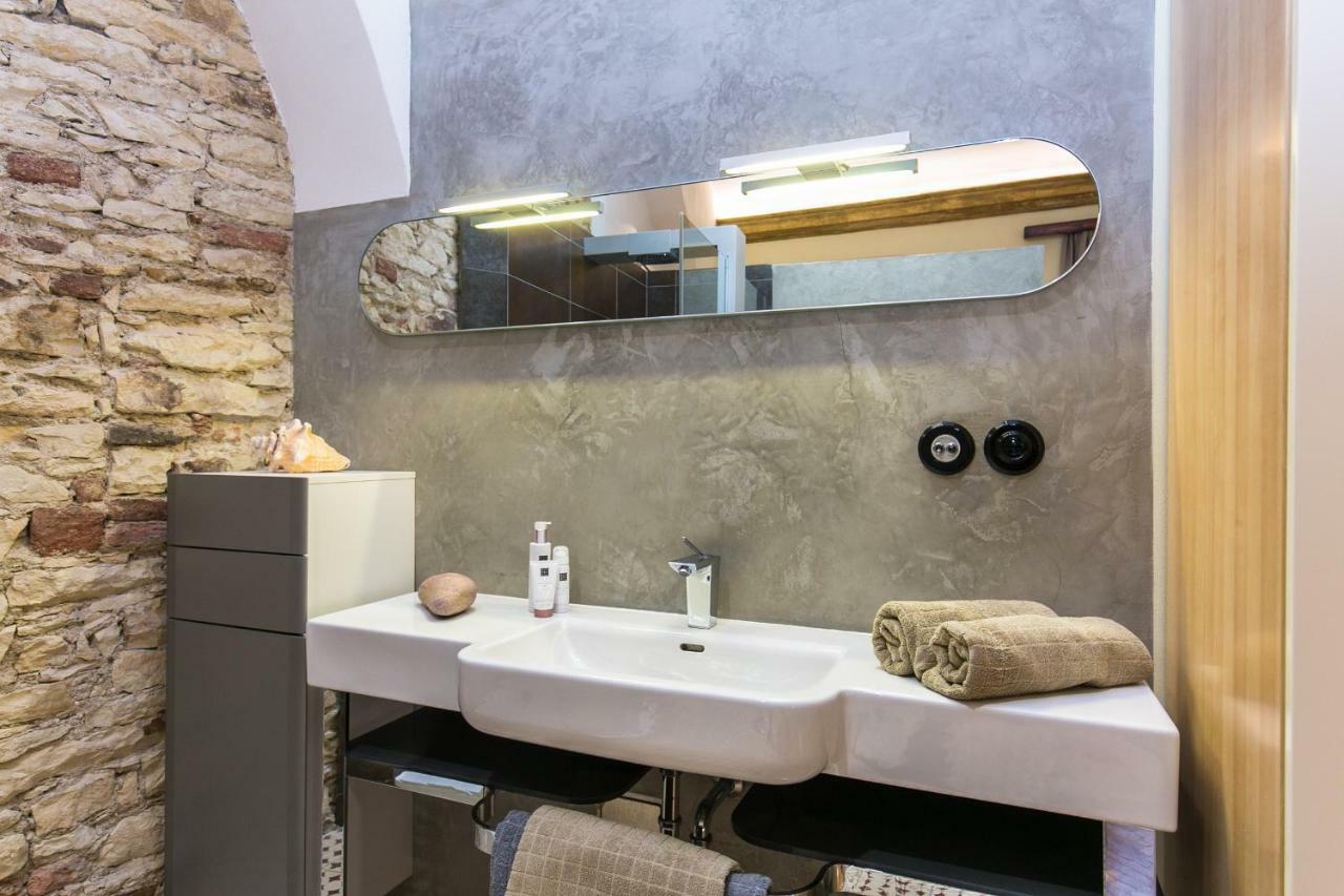Apartment Nebovidy I - Free Parking - Terrace - Air Conditioning