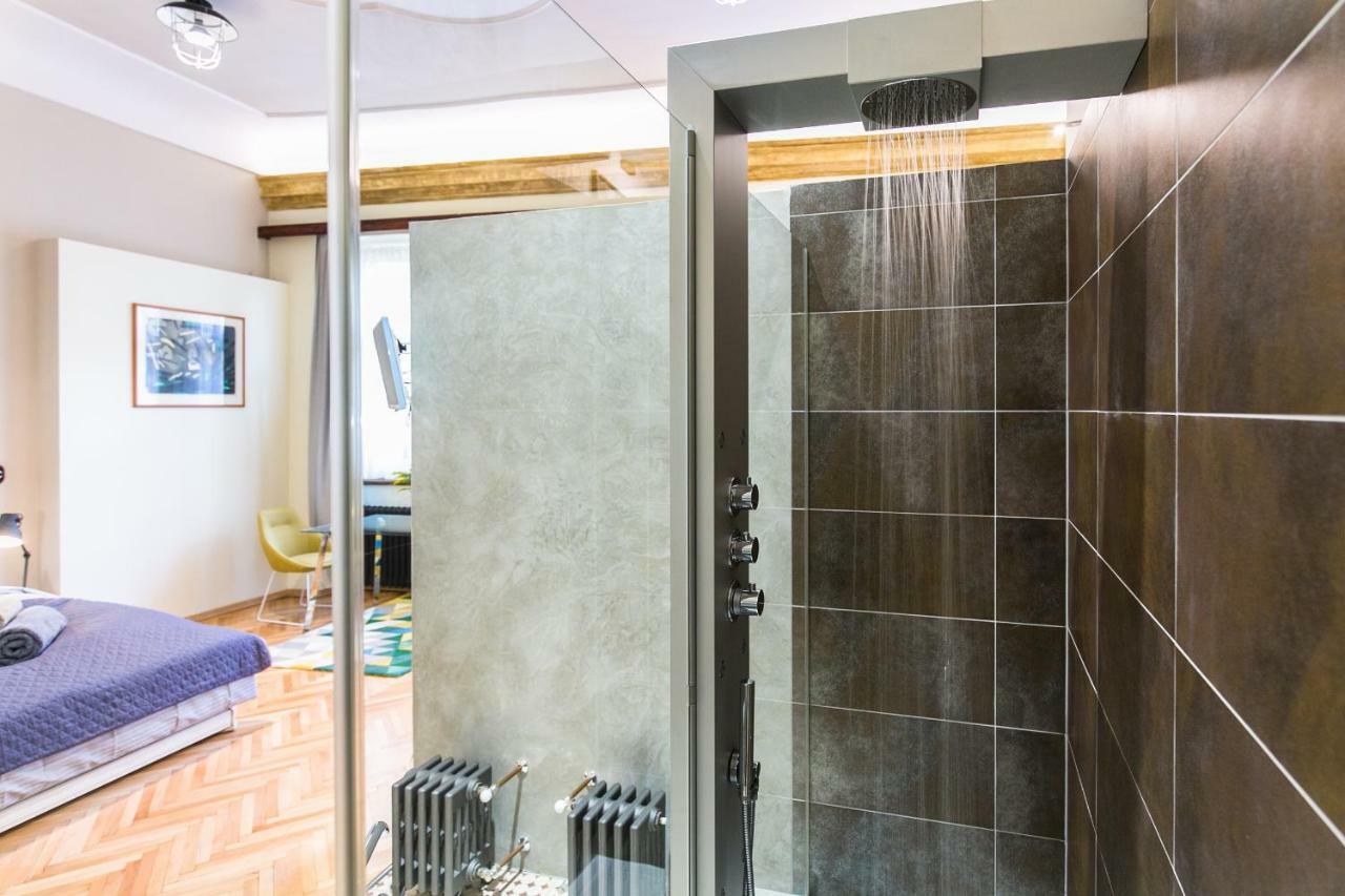 Nebovidy I - Free Parking - Terrace - Air Conditioning Apartment Prague