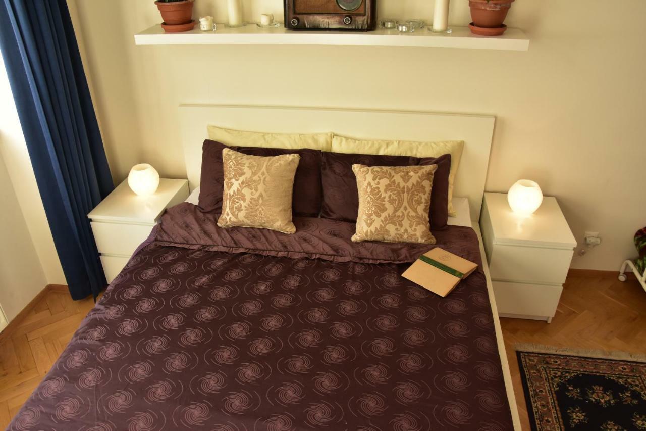 Apartment Victoria Design Stays - Apartment Slavojova *