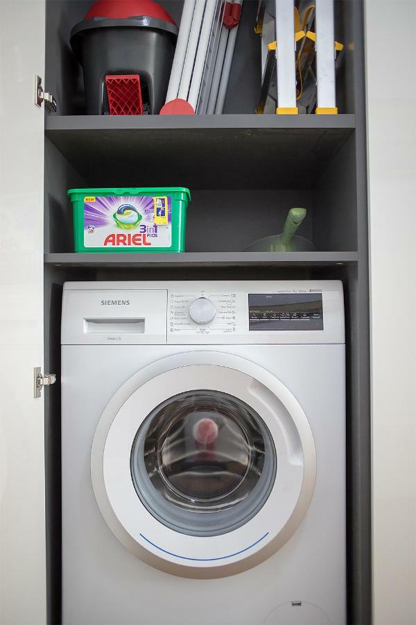 Apartment Near Centre With Parking Place *
