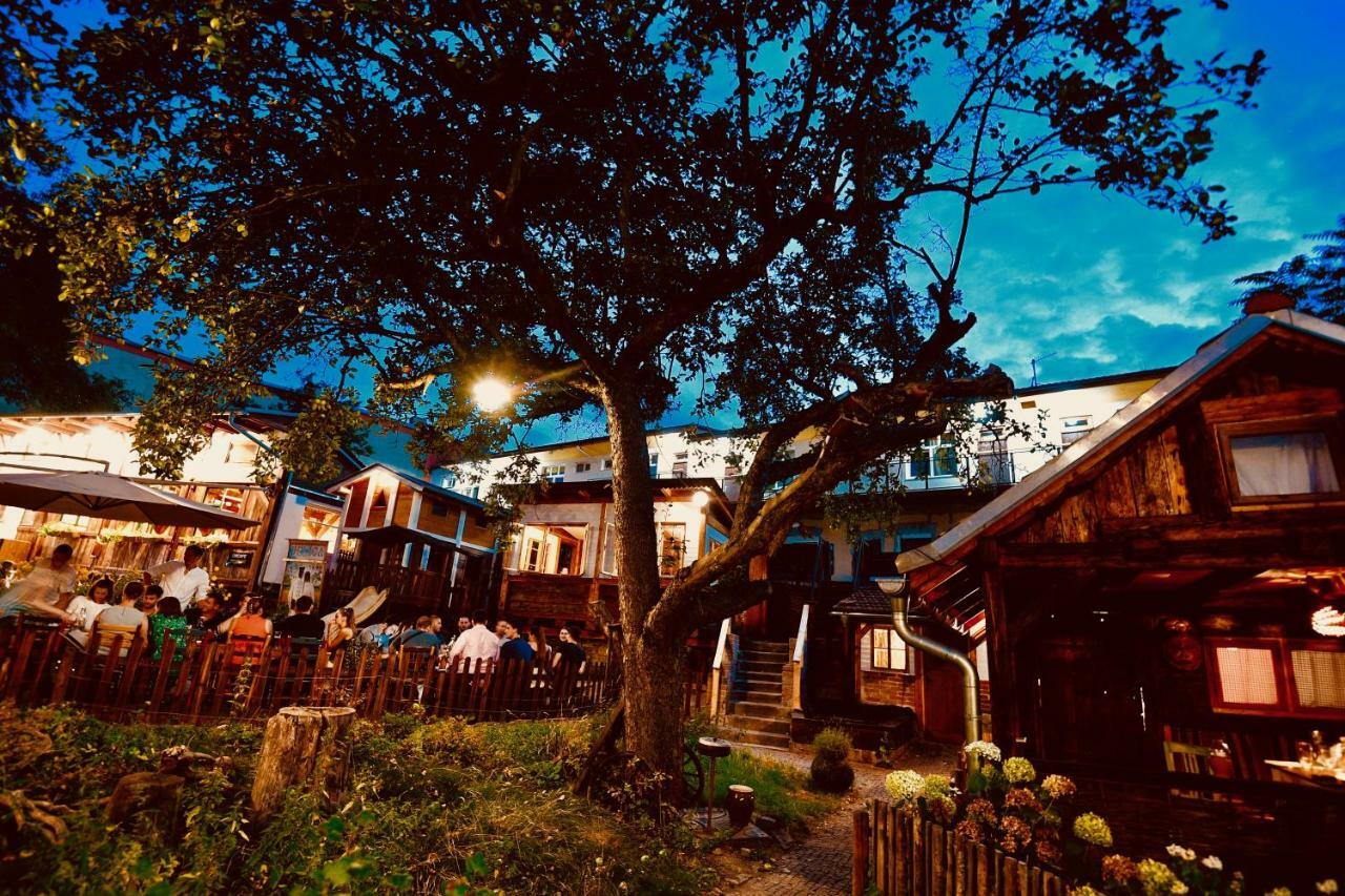 Jelica Restaurant *