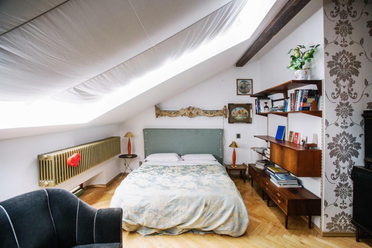 Unique Luxury Loft With Terrace In Old Town Apartment Prag