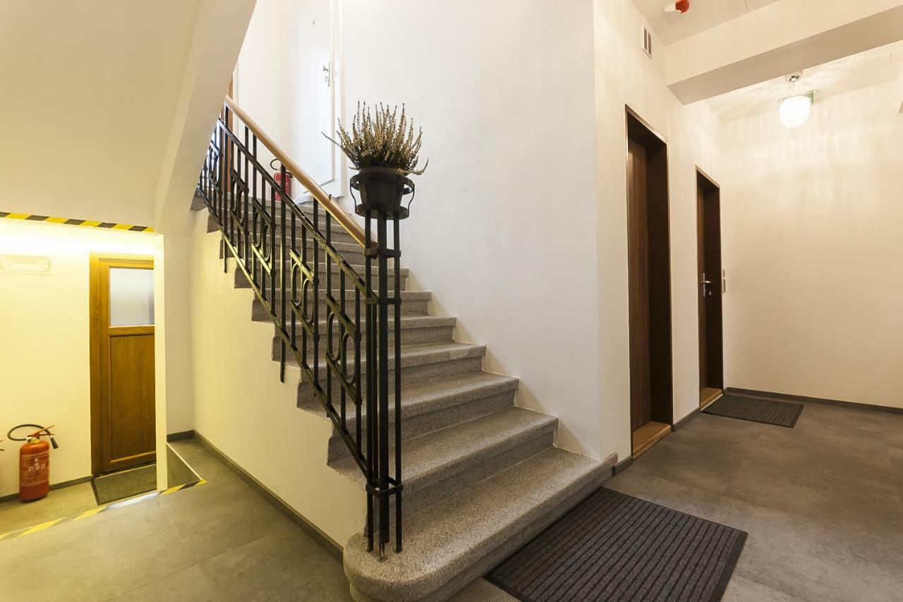 Expat House * Prag