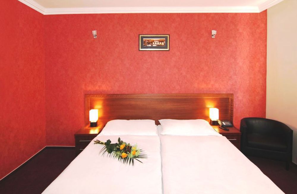 Relax Hotel 4*