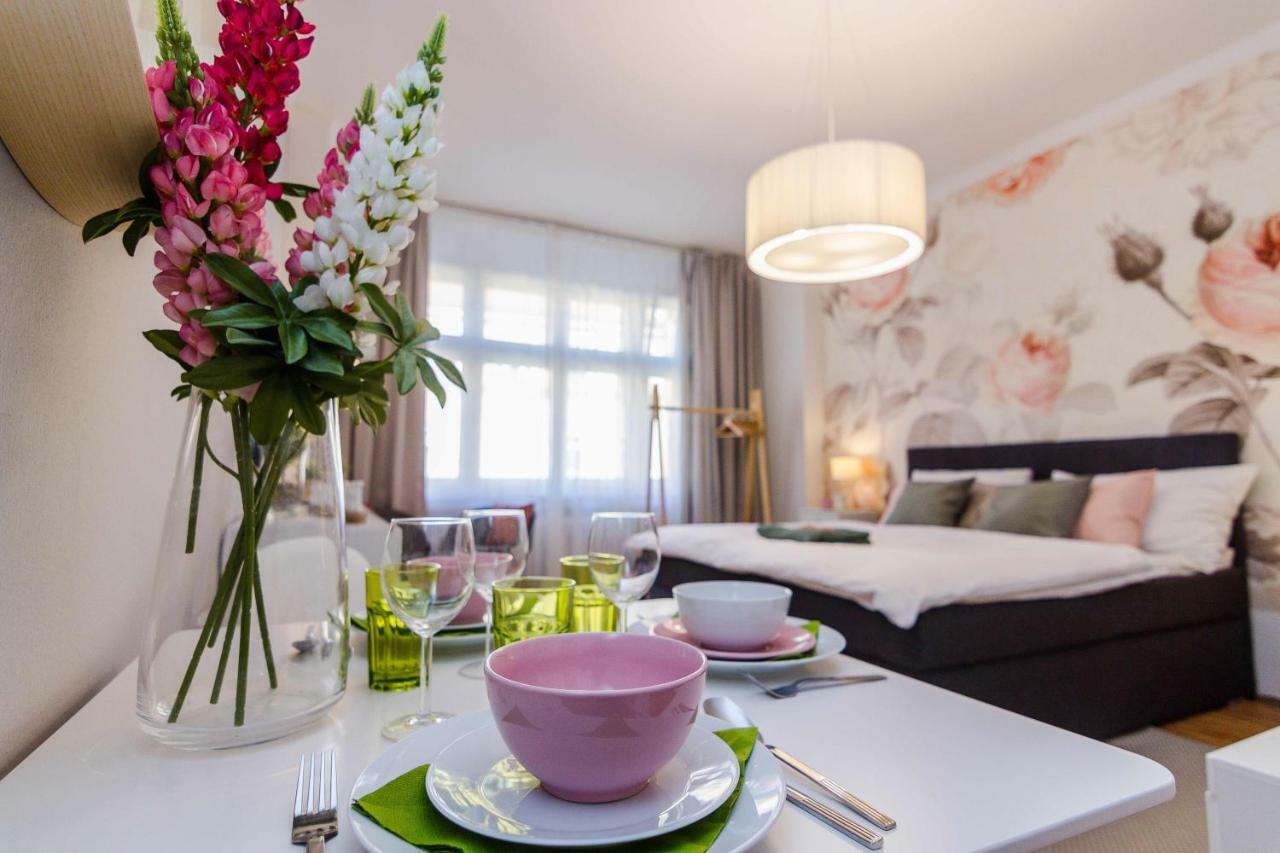Apartment In Charles Bridge 1km By Michal&friends Prague