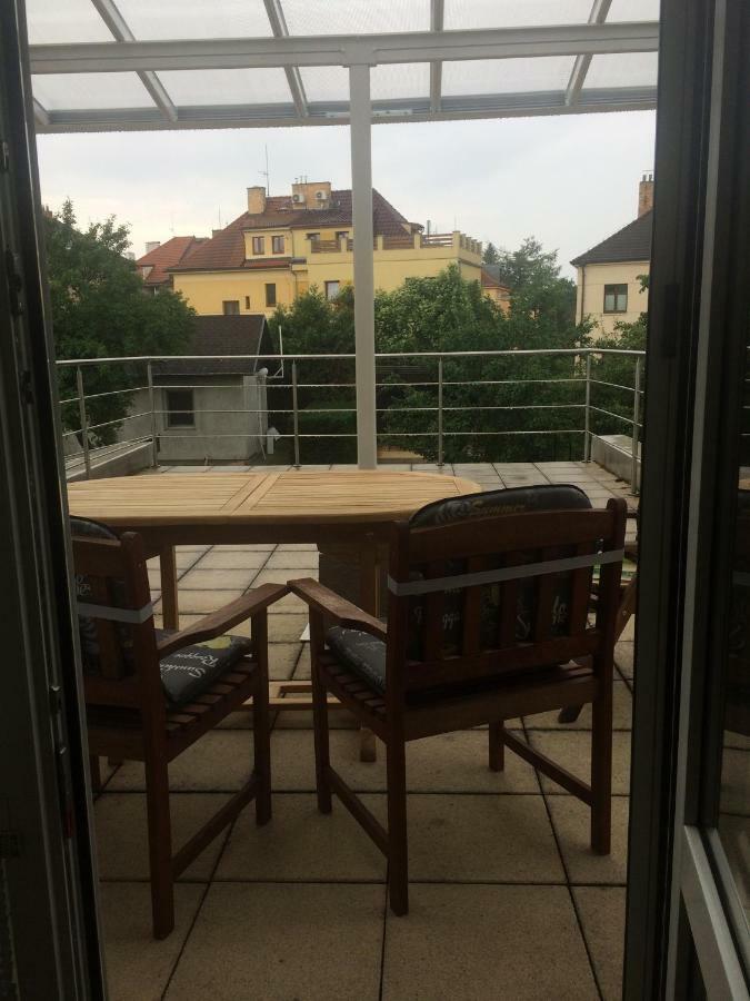 Apartment 4