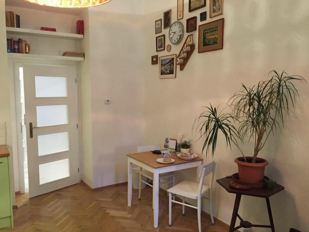 Victoria Design Stays - Apartment Slavojova