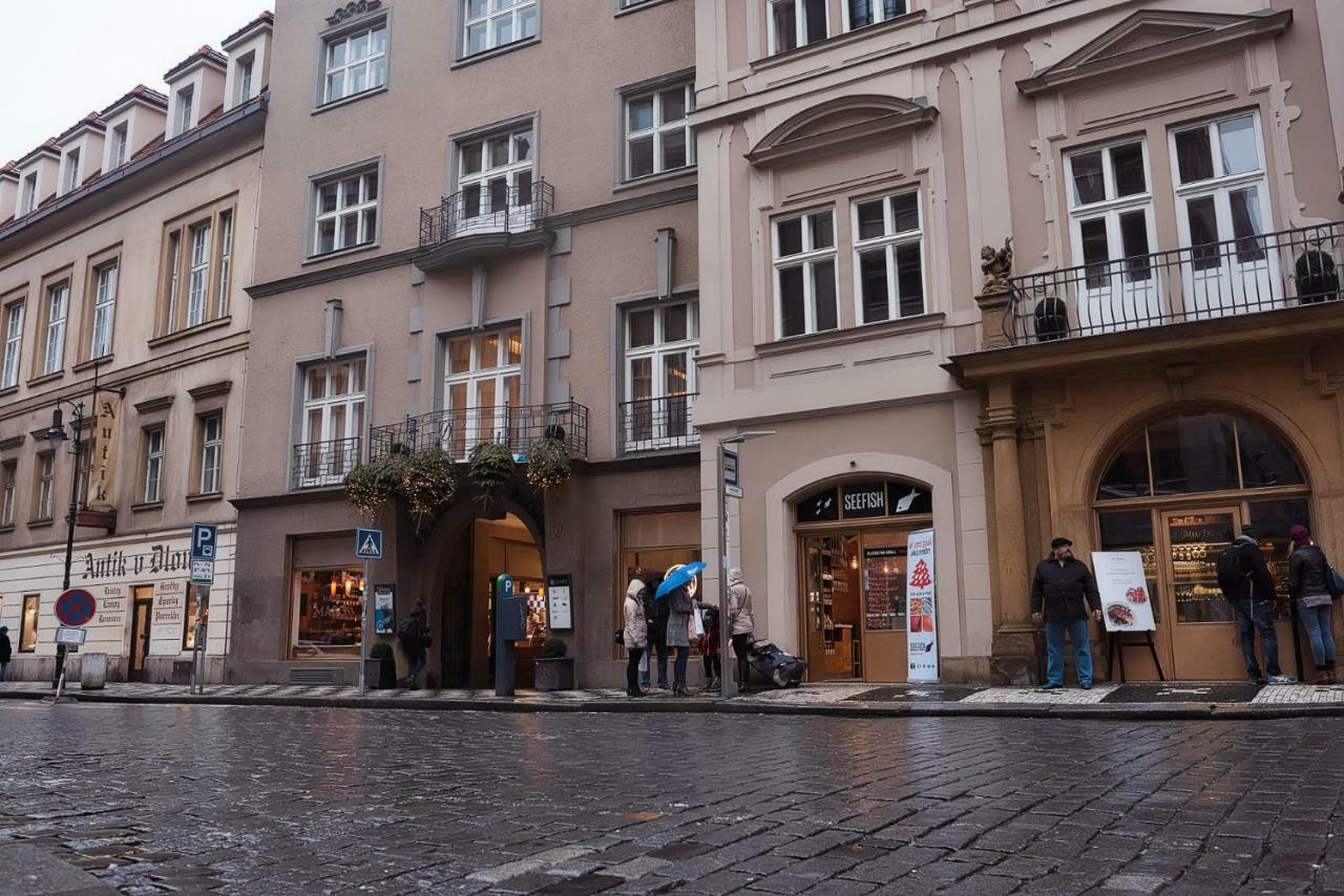 Palace Dlouha - Old Town Prag