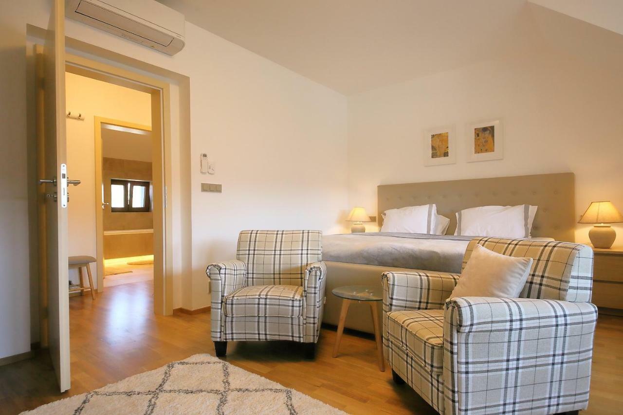 Expat House