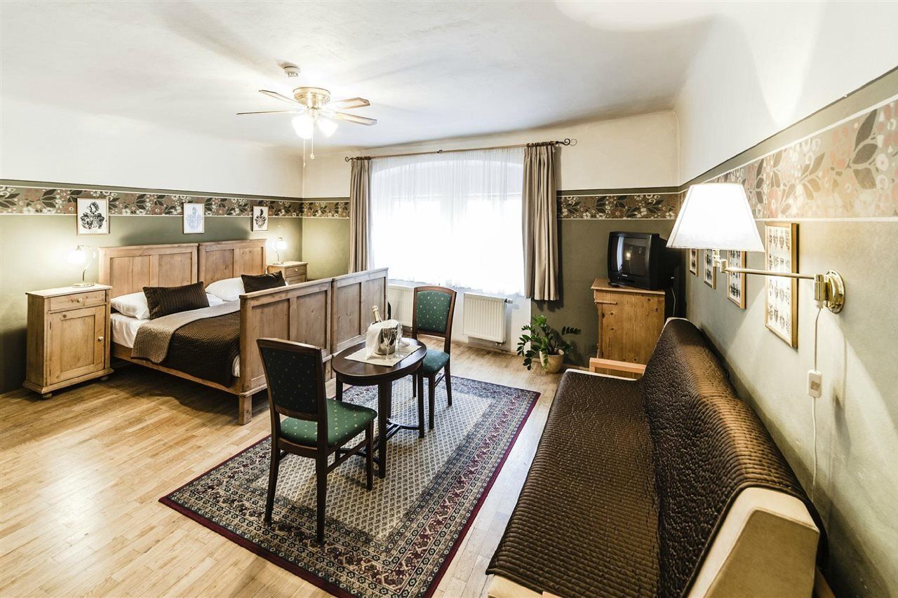 Hotel Archibald At The Charles Bridge Prague