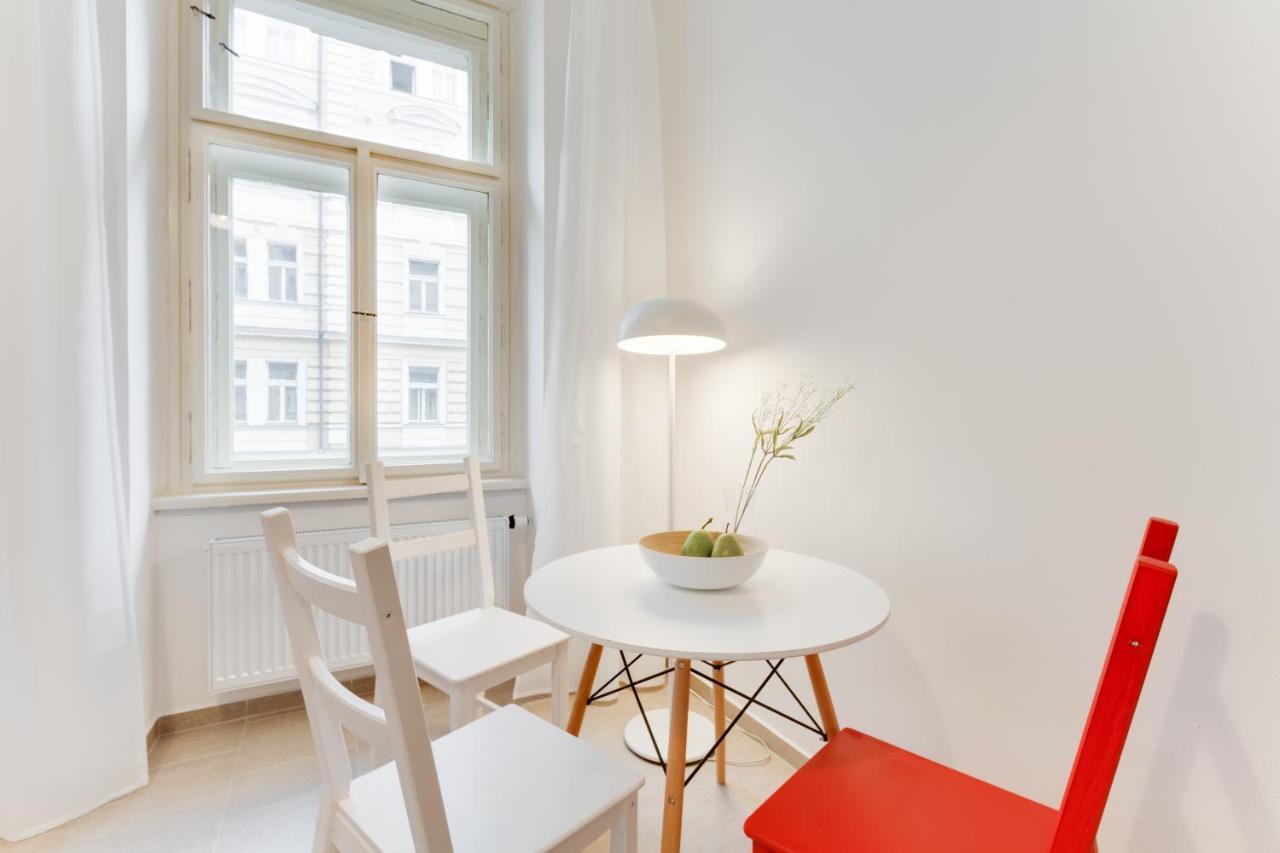 Aparthotel L.i.a S.r.o *