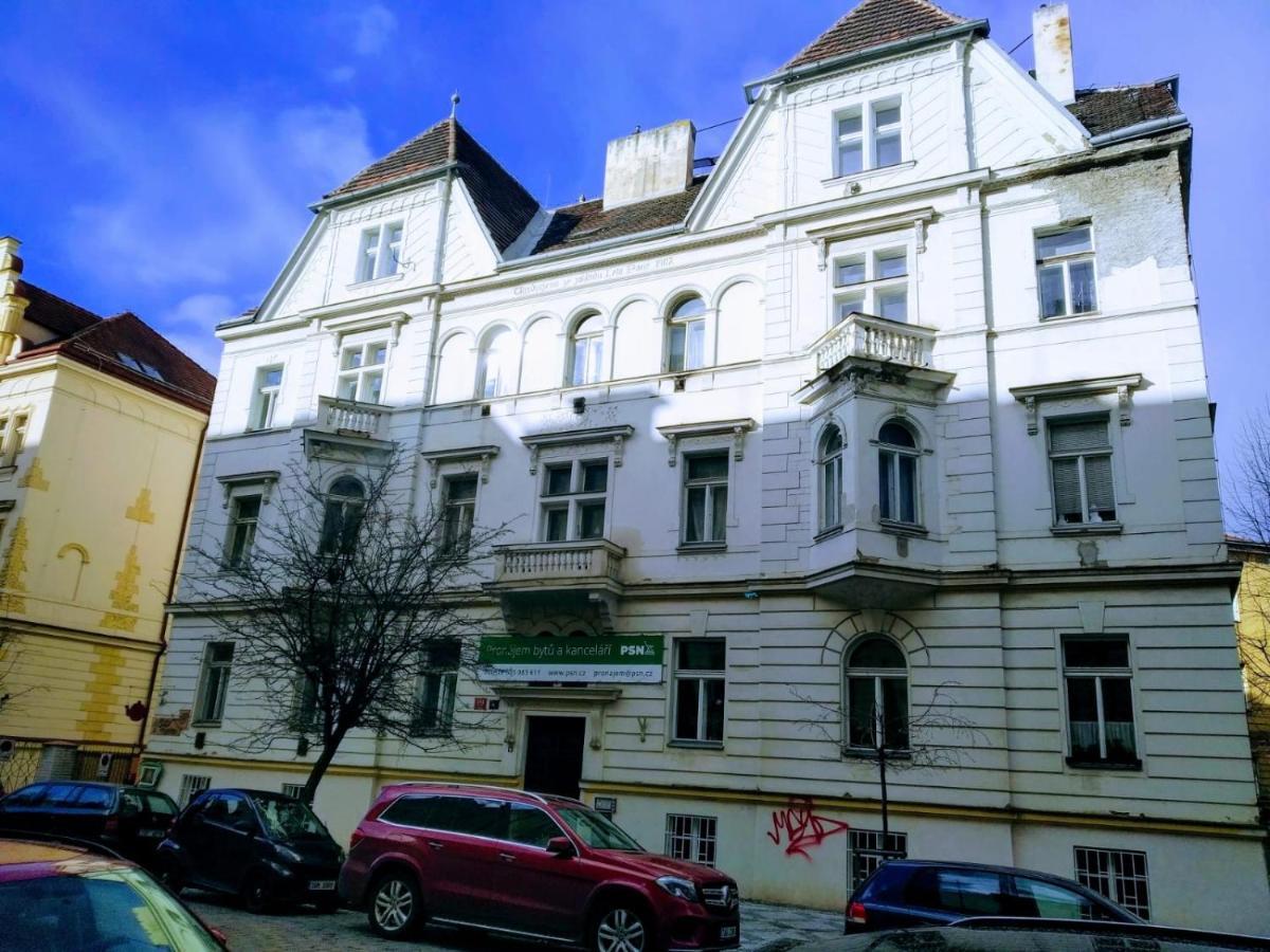 Apartment Lucky Angel In Prag