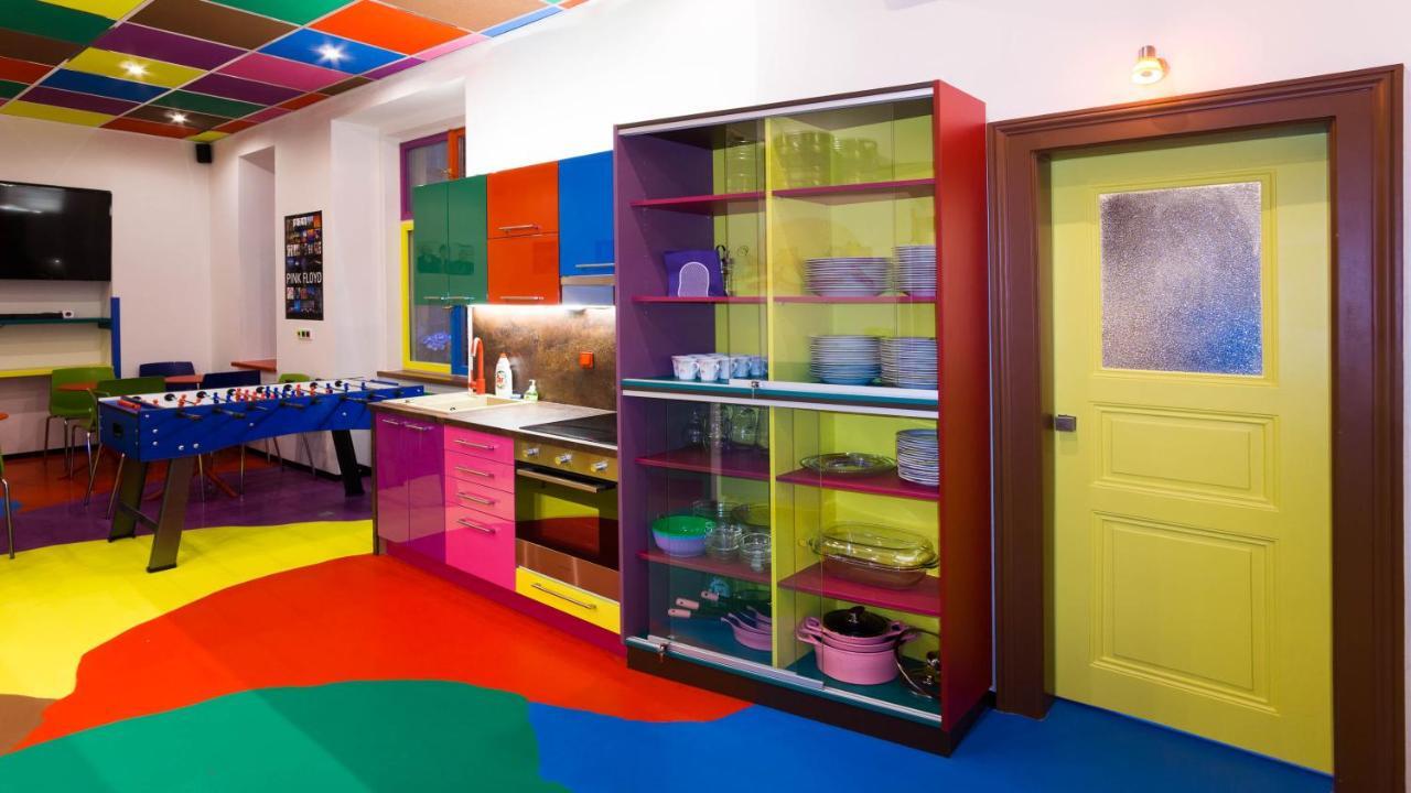Colours - Your 7 Colour Experience In Centre Of Apartment Prag