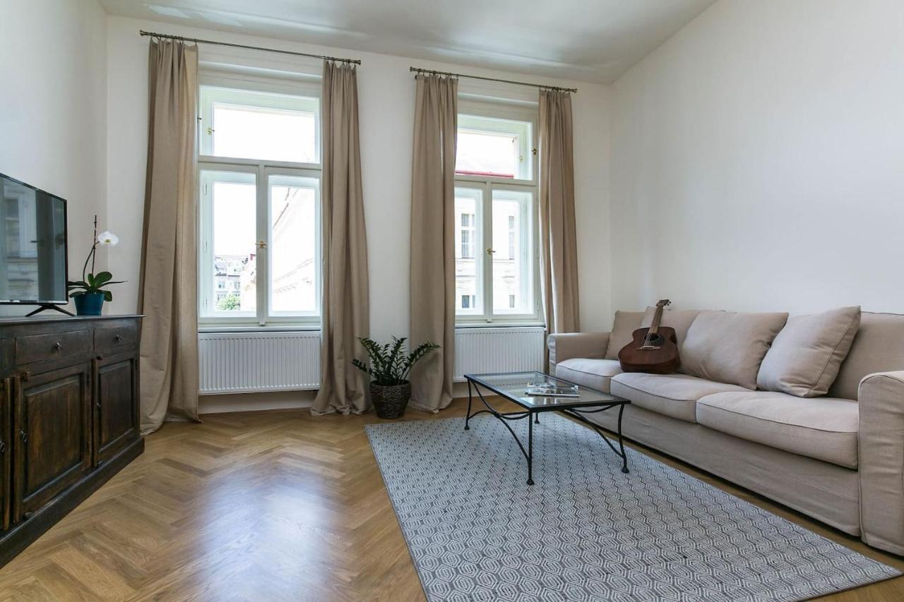 Apartment Salvator Church Great Prag