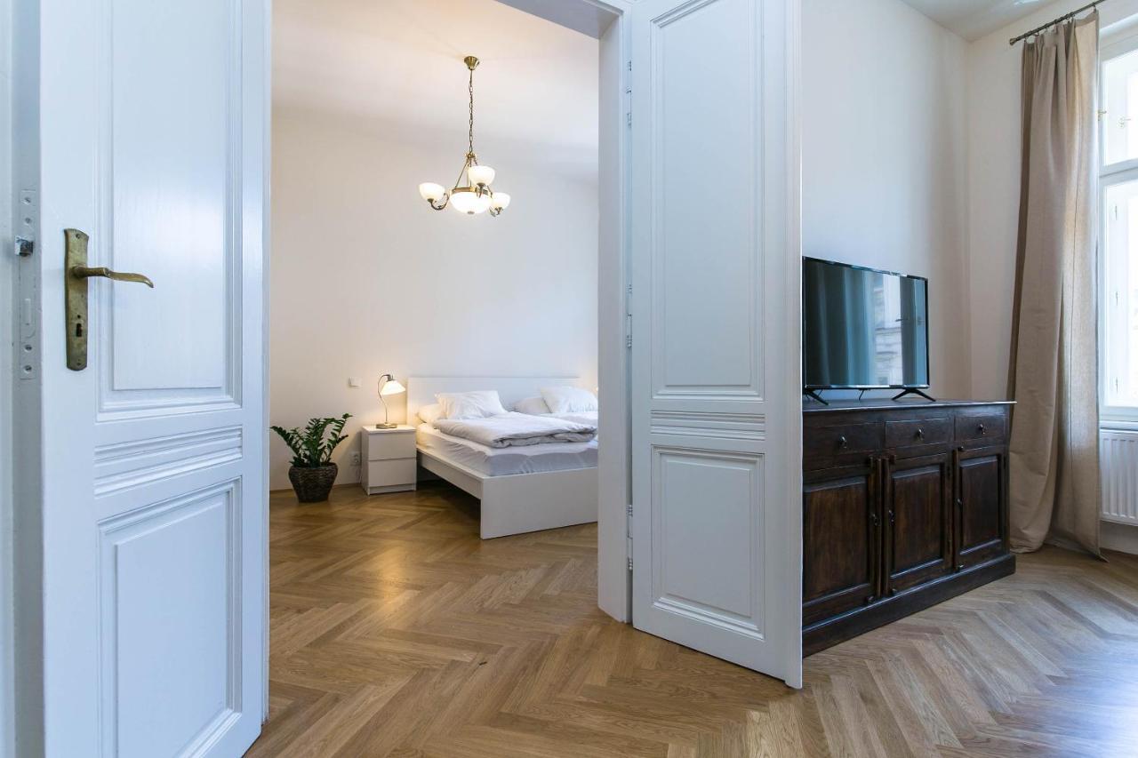 Salvator Church Great Apartment