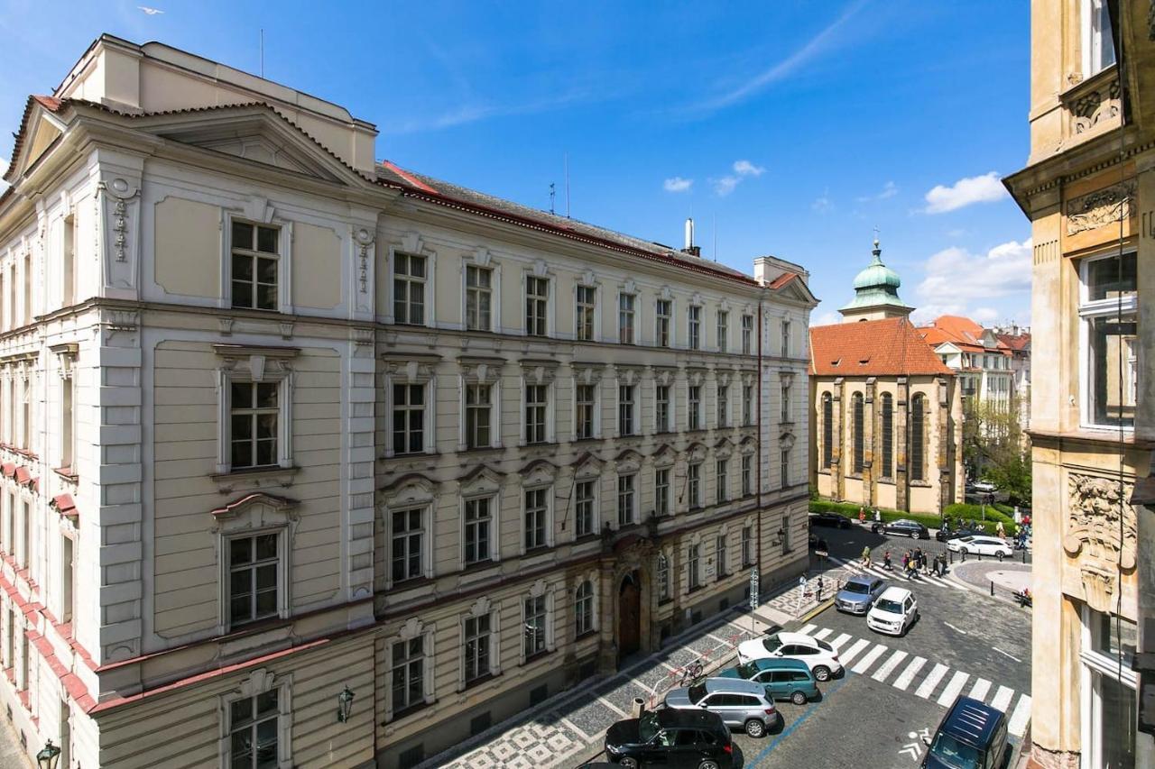 Salvator Church Great Apartment