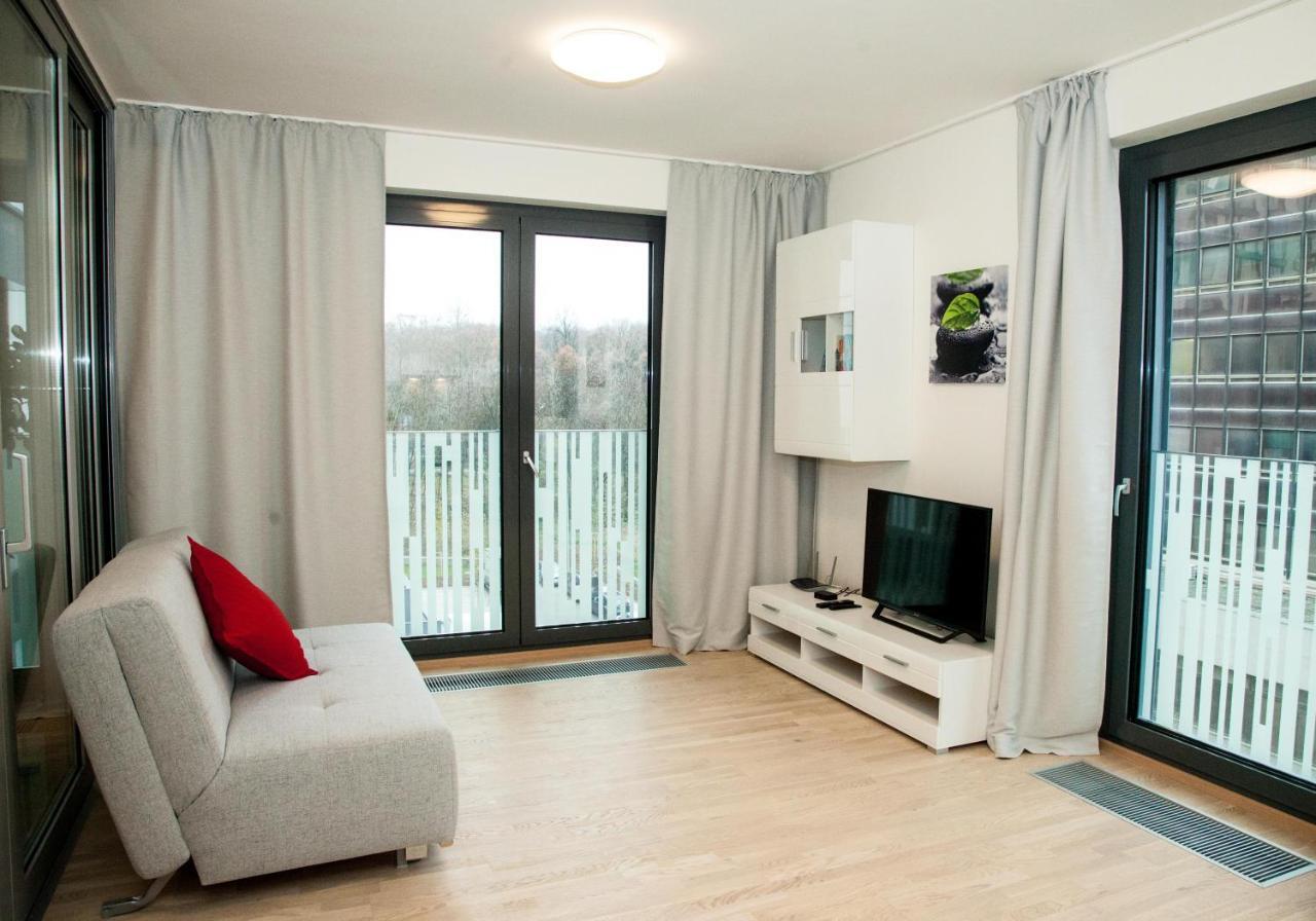 006 Angel Apartment *