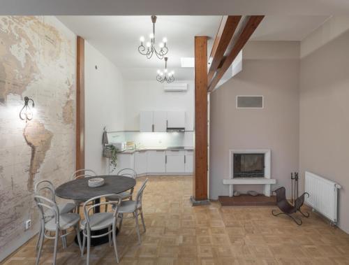 6 Continents By Adrez Apartment Prague