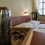 Karlova - Old Town Apartment